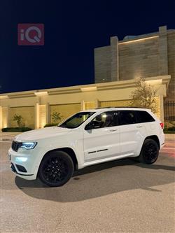 جیپ گراند شیرۆکی